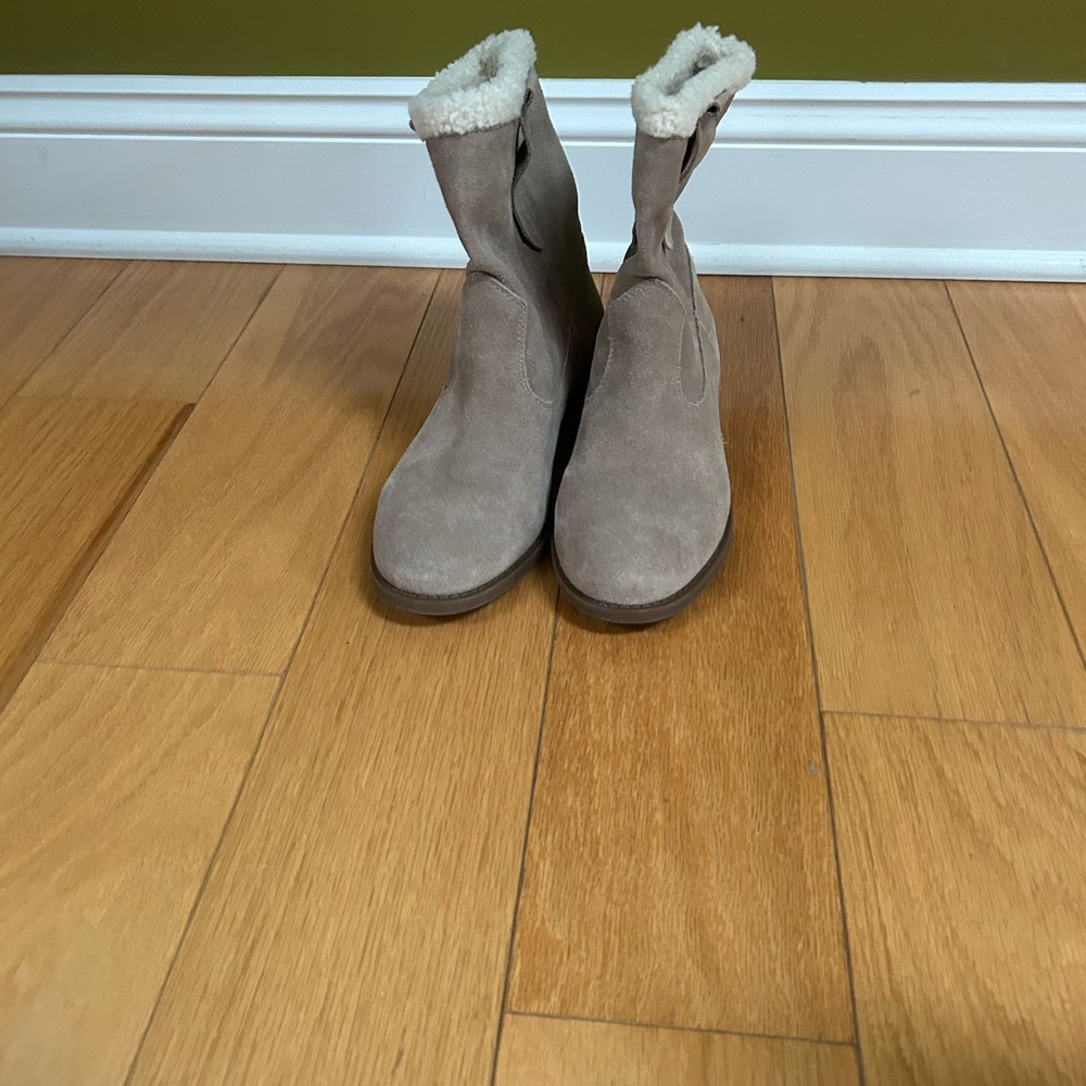 Sole Society Taupe Shearling Winter Boots